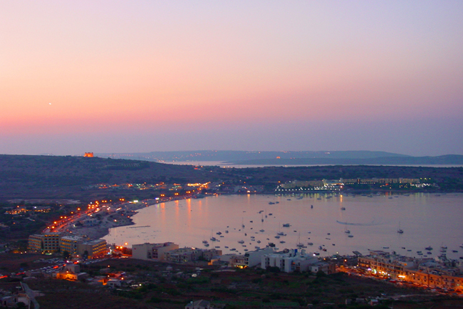 Мальта - пляж Mellieha Bay - фото