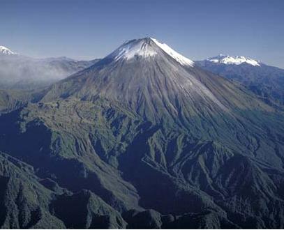 Сангай - вулкан в Эквадоре - фото