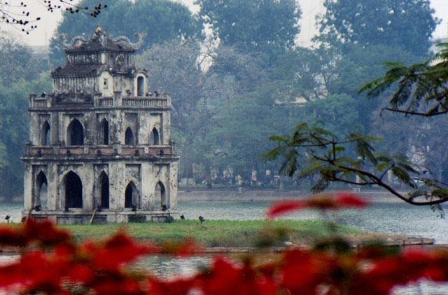 Вьетнам - Ханой - Озера возвращенного меча -  Hoan Kiem Lake