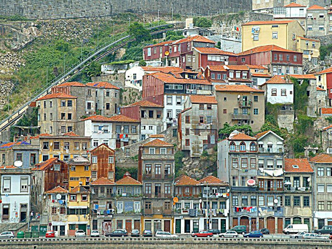 Порту - Португалия - набережная - фото