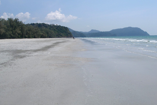 Пляж на Koh Tarutao - Таиланд