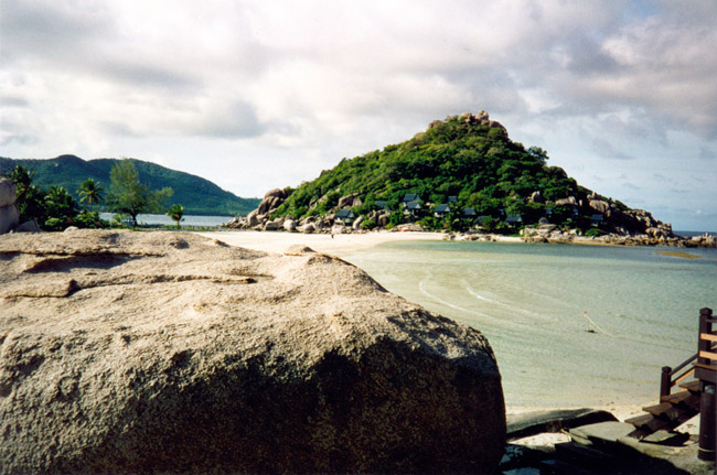 Таиланд Остров Кох Тао - пляж Koh Nang Yuan