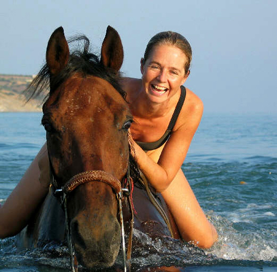 Крит, Греция, девушка на лошади, фото