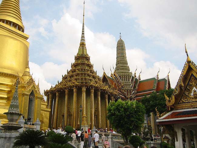 Буддийский храм - Бангкок - фото