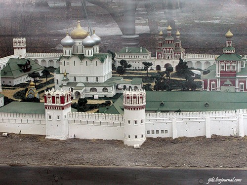 Москва Новодевичий женский монастырь - фото
