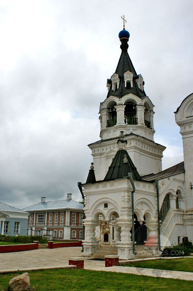 Колокольня Благовещенского собора - фото