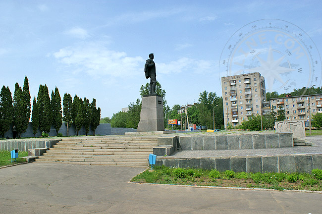 Памятники и монументы во Владимире