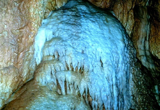 Парк Витоша, пещера Духлата, Болгария фото