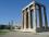 Храм Зевса Олимпийского
Этот храм был центром древней Олимпии.Строительство его велось в 468-456 годах до н.э. Внутри храма находилось одно из чудес света - 12 метровая статуя Зевса.