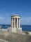 Колокол осады. Посвящен погибшим во время второй мировой войны. Его открыла в 1992 году Елизавета II во время визита на Мальту. 